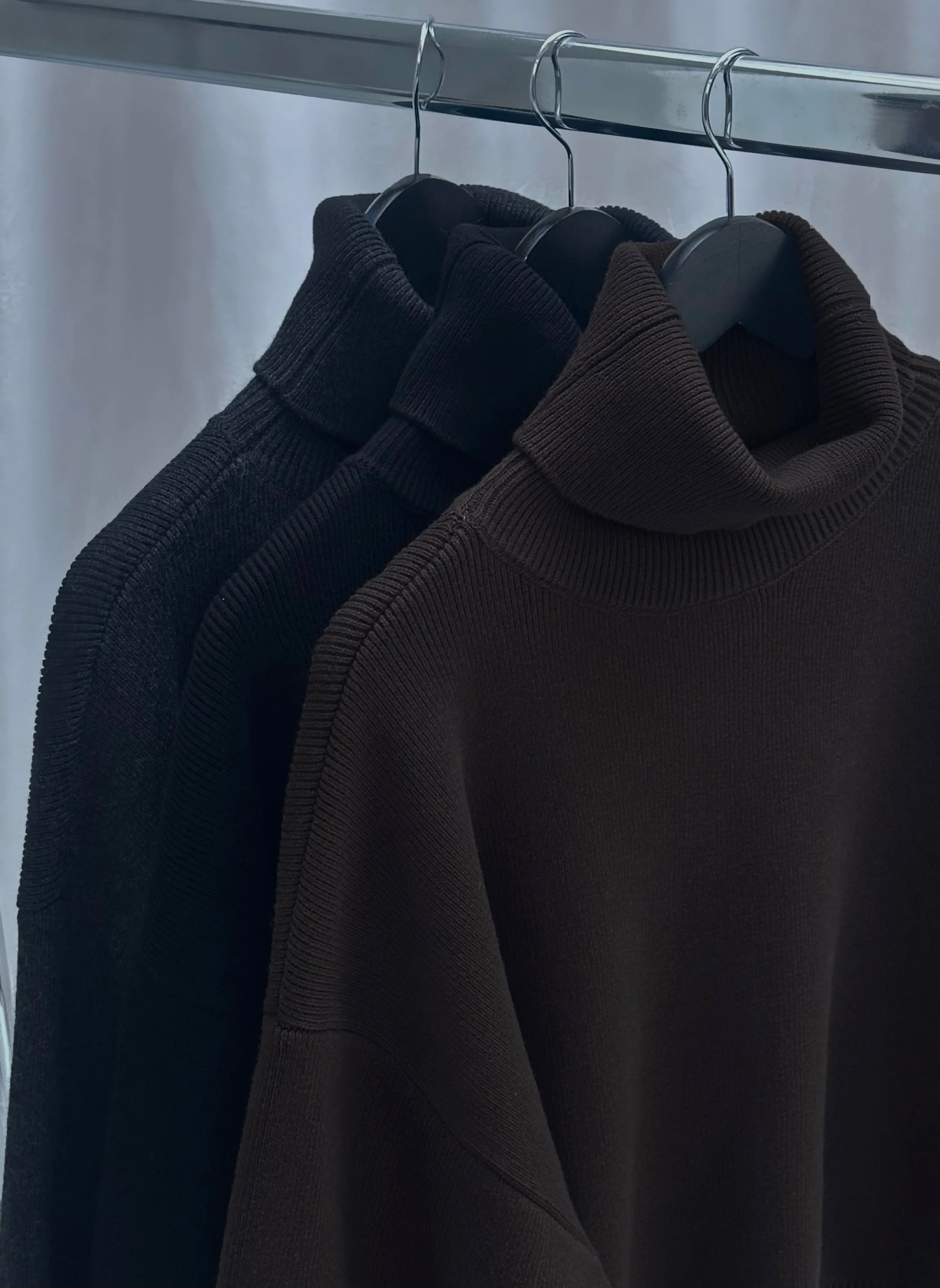 GELSO TURTLENECK SWEATER | dark brown - Image 6
